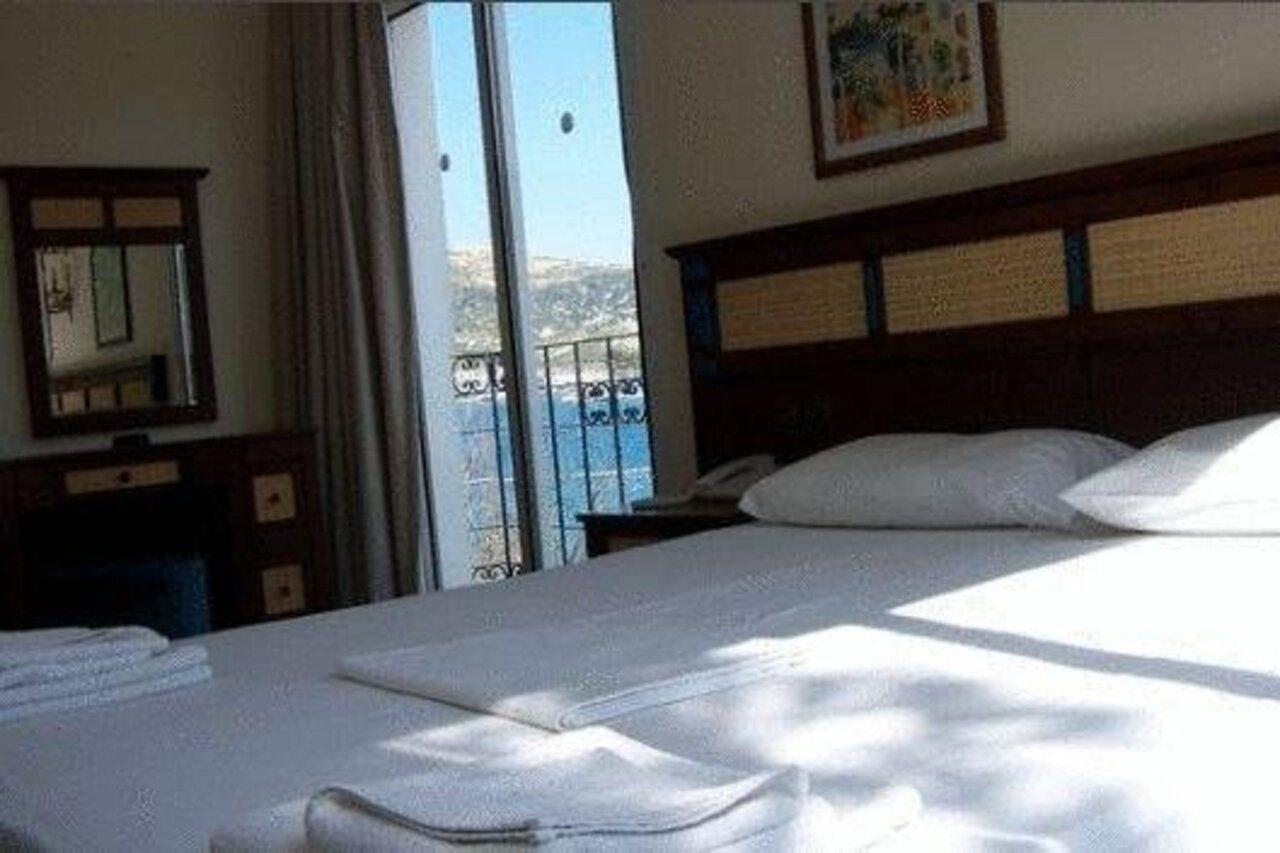 Foca Yali Hotel ภายนอก รูปภาพ